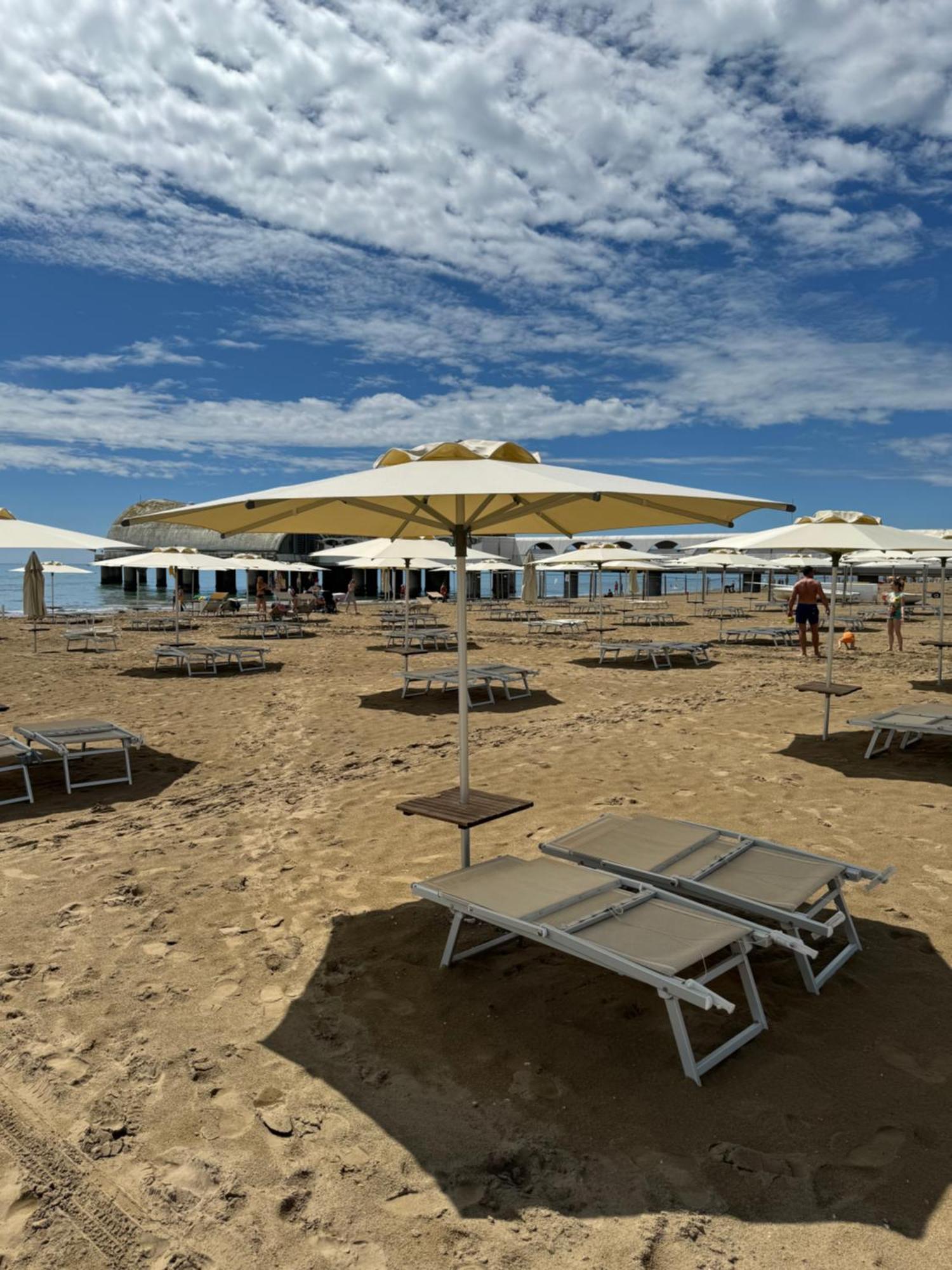 Appart 24 City Center Parking And Sea Design District Lignano Sabbiadoro Esterno foto